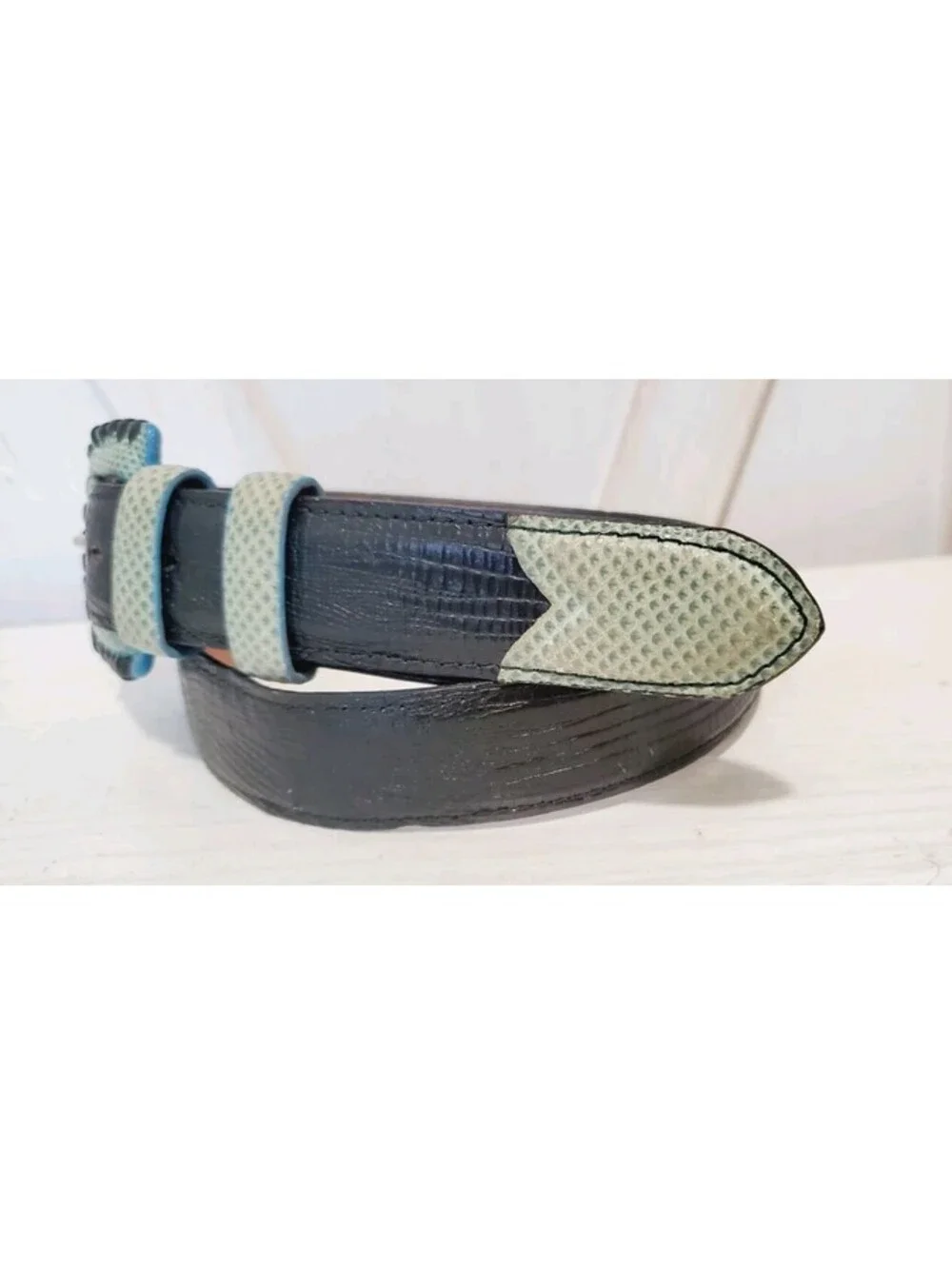 Medium Fred Coen Black Aqua Snakeskin Embossed Leather Western Belt Womens 36in
